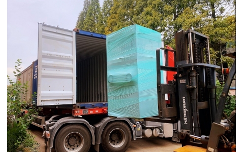 70克压片机发货新加坡