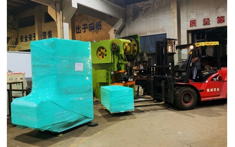 250克双层压片机发货美国